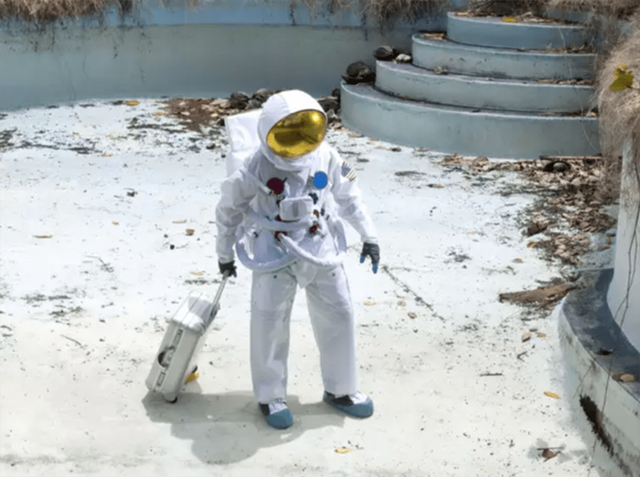 FireShot Capture 265 – space-tourist_istock.jpg (643×484) – img.etimg.com eCommerce Support Company - Blog